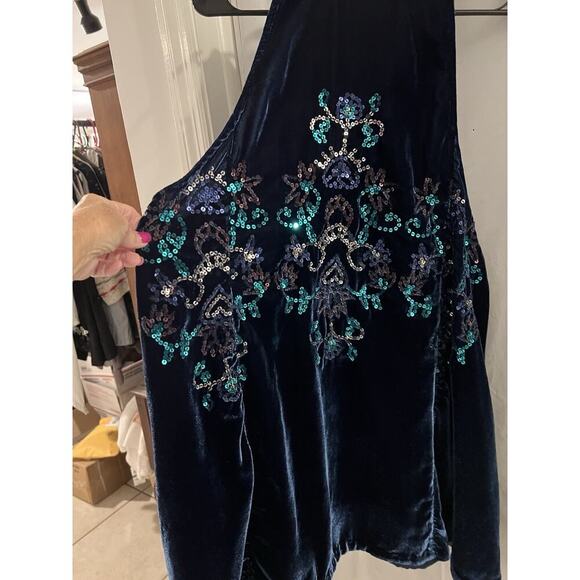 FREE PEOPLE Blue Jill's Sequin Velvet Halter Swing Mini Dress Sz S Skull Pattern - Picture 6 of 10